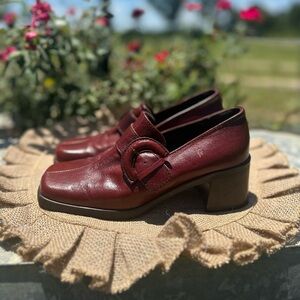 Vintage Women’s Fiorangelo Loafer w/ Buckle